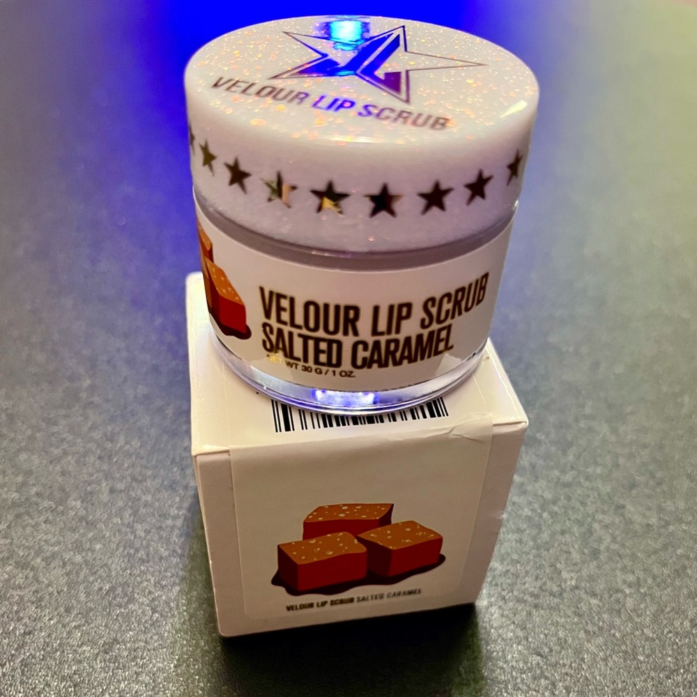 Jeffree Star | ‘Salted Caramel’ Velour Lip Scrub | NiB LE tasty lip therapy - Picture 6 of 15